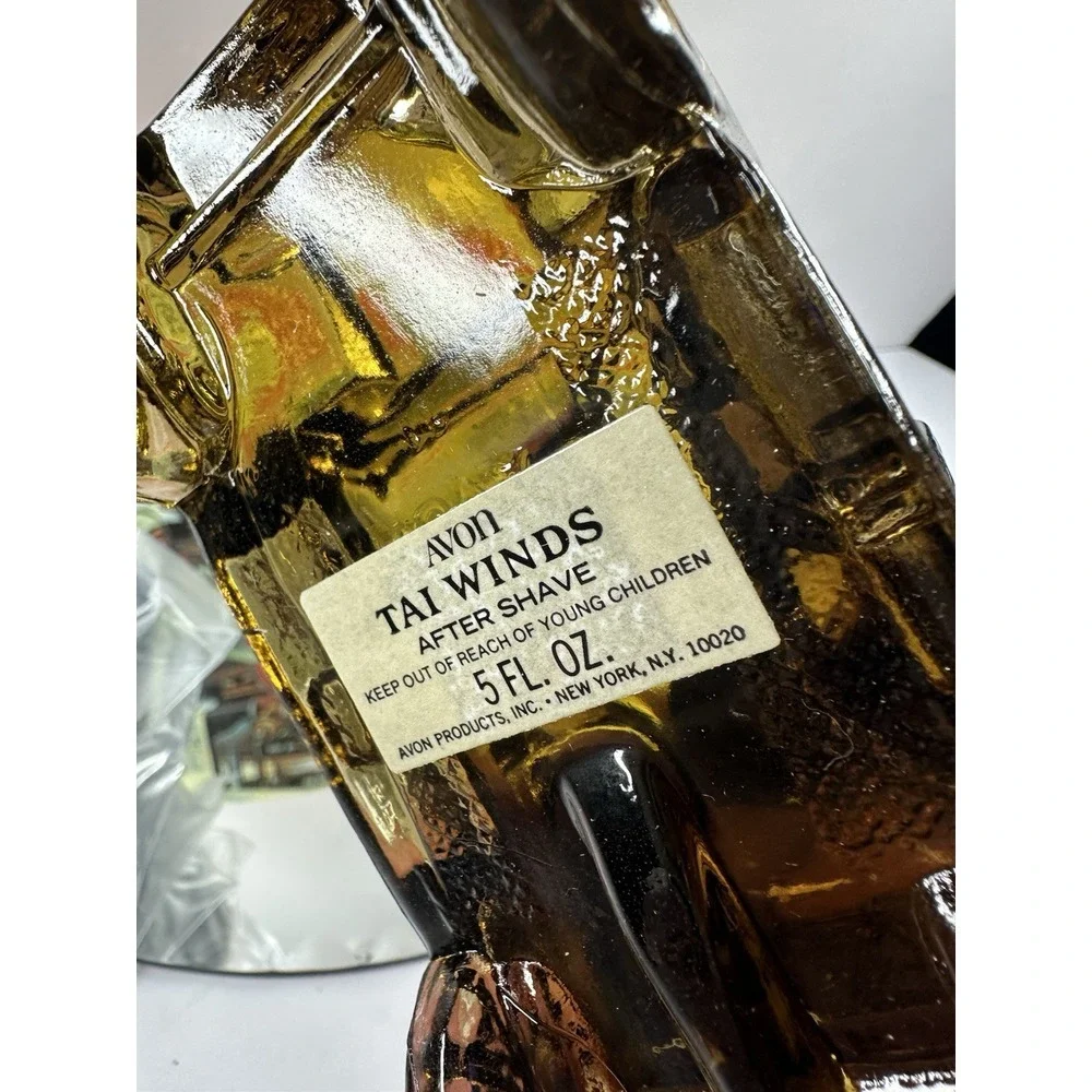 Vintage Avon Reo Depot Wagon Tai Winds After‎ Shave 5 fl. oz Full with Box
